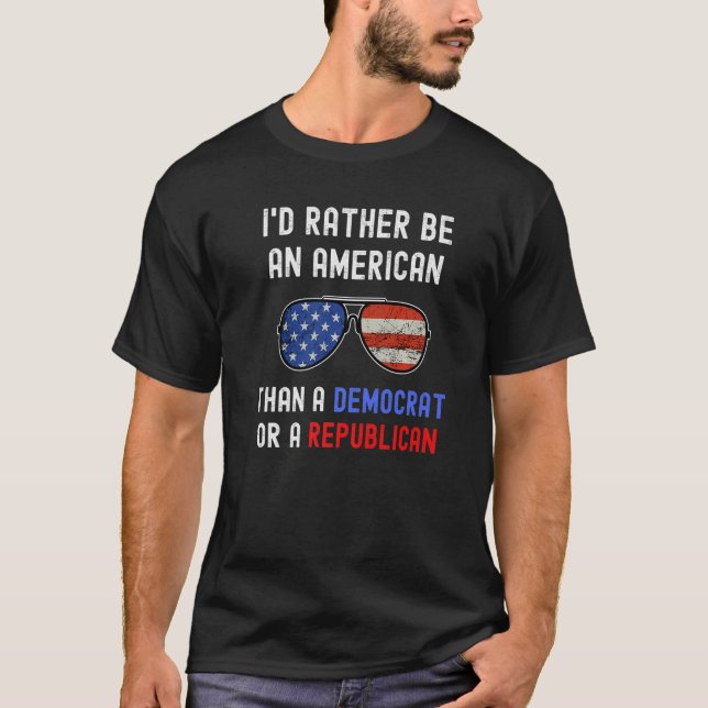 Politisch wäre ich eher ein amerikanischer Patriot T-Shirt (Vorderseite)