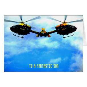 Polizei-Hubschrauber gegen Himmel