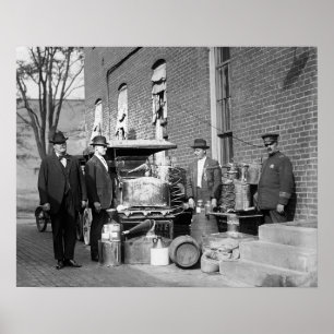 Polizei mit noch konfisziert, 1922. Vintages Foto Poster