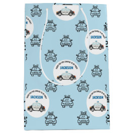 Polizeibeamte Polizist Geburtstagspartei Mittlere Geschenktüte