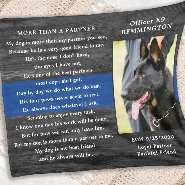 Polizeihundegedächtnis gefallener Offizier Polizei Fleecedecke (Von Creator hochgeladen)