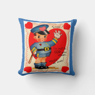Polizeijunge Valentin der 1930er Jahre Kissen