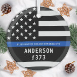 Polizeiliche Personalisierte Rechtsdurchsetzung mi Ornament Aus Glas<br><div class="desc">Thin Blue Line Police Officer Weihnachtsschmuck - Amerikanische Flagge in Polizei Flag Farben, moderne schwarz und blau Design . Passen Sie Ihren Namen an und personalisieren Sie ihn mit dem Namen der Polizeibeamten und dem Abzeichen. Dieses personalisierte Vollzugsschmuck eignet sich hervorragend für Polizeidienststellen und Strafverfolgungsbeamte, kleine Geschenke und Weihnachtsgeschenke für...</div>