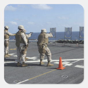 Polizeizug mit der Berretta M9 Quadratischer Aufkleber