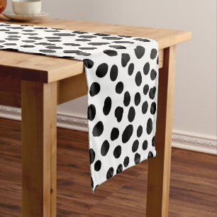 Polka dot dalmatian 101 kurzer tischläufer