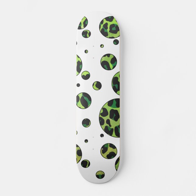 Polka Dot Leopard Black und Green Skateboard (Vorderseite)