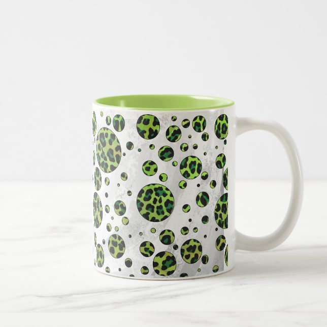 Polka Dot Leopard Black und Green Zweifarbige Tasse (Rechts)