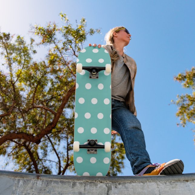 Polka Dot Skateboard (Aqua & White) (Außenbereich 1)