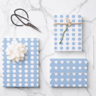 Polka dots herzen weiß pastellblau geschenkpapier set