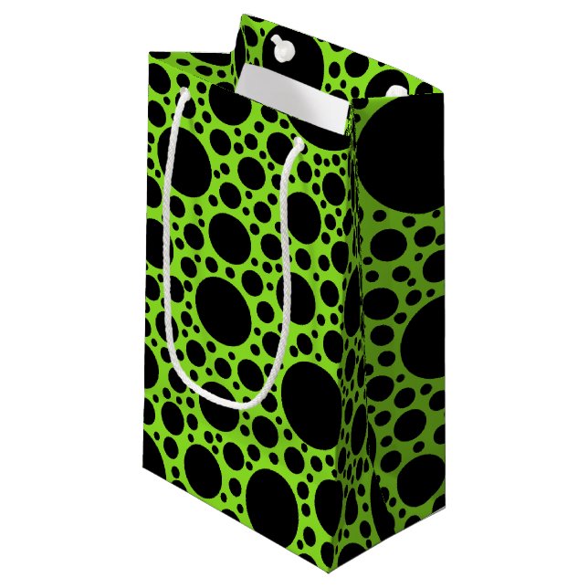 Polka Dots Pattern Schwarz + Ihr Backgr. Ideen Kleine Geschenktüte (Vorderseite Schrägansicht)