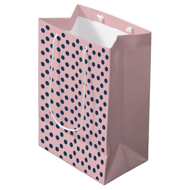 Polka dots pink und marine mittlere geschenktüte (Vorderseite Schrägansicht)