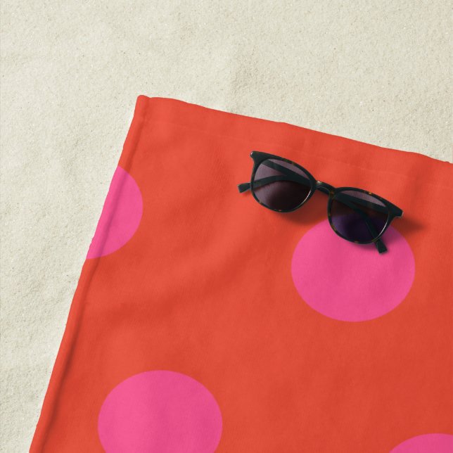 Polka Dots Pink und Rot Orange mit Monogramm Strandtuch (Beispiel)