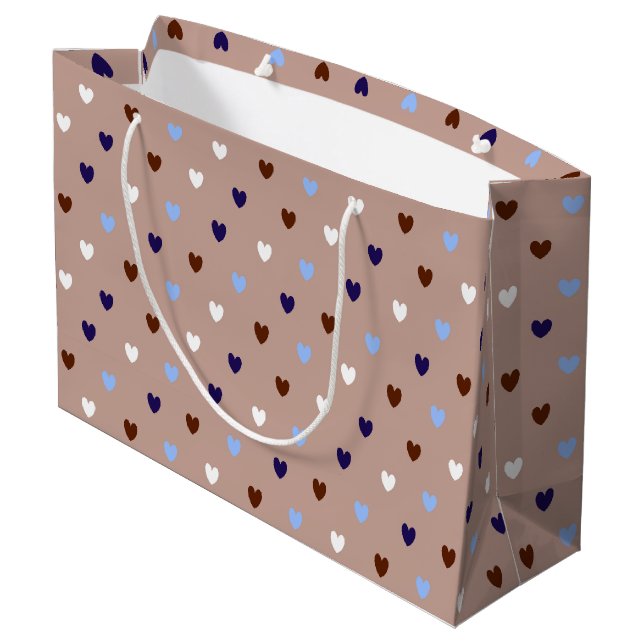 Polka-Herzen auf blassbraun Große Geschenktüte (Rückseite Schrägansicht)