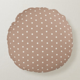 Polka-Punktmuster auf braunem Hintergrund Rundes Kissen