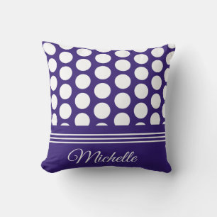 Polka-Punktmuster auf Ultraviolett Kissen