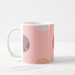 Polka weist ein nahtloses Muster auf. Mosaik ethni Kaffeetasse