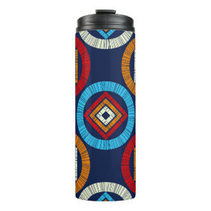 Polka weist ein nahtloses Muster auf. Mosaik ethni Thermosbecher