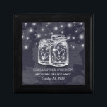 Polterabend Mason Jars String Lights Navy Blue Erinnerungskiste<br><div class="desc">Moderne Vorlagen für Hochzeiten - Eleganter Mason Jar und String Lights auf dem Navy Blue Floral Linen Hintergrund. Ein perfektes Design für Ihren großen Tag. Alle Textstile,  Farben,  Größen können an Ihre Bedürfnisse angepasst werden!</div>