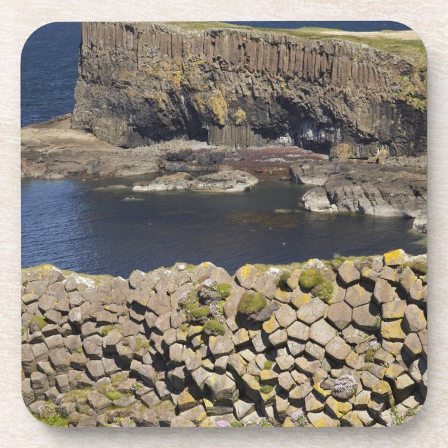 Polygonal basalt, Staffa, vor der Insel Mull, Untersetzer (Vorderseite)