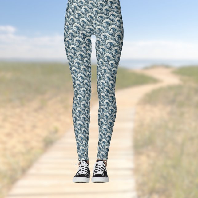 Polynesian Beach Waves and Flowers Ethnic Pattern Leggings (Von Creator hochgeladen)