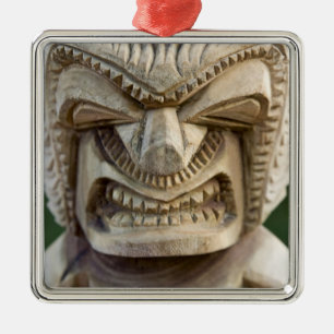 Polynesien, Königreich Tonga. Naher Aufstieg von T Ornament Aus Metall