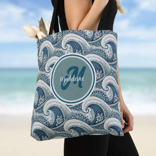 Polynesische Strandwellen und Blumen Ozean-Muster