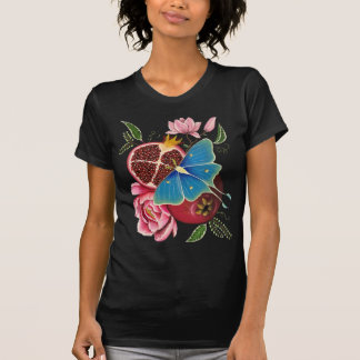 Pomegranat und Luna Moth Women's Basic T - Shirt