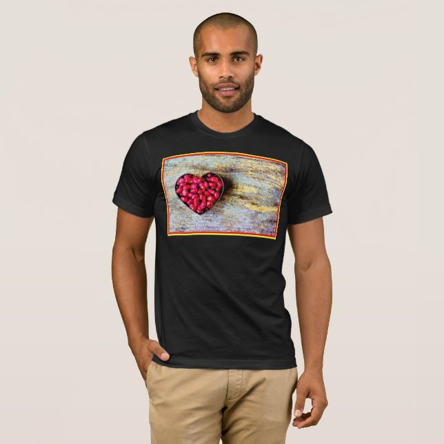 "Pomegranates Heart Fruit" Niedliches Foto. Jetzt  T-Shirt (Vorne ganz)
