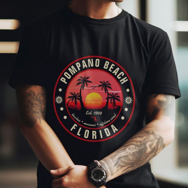 Pompano Beach Florida Retro Sunset Souvenir 80er T-Shirt (Von Creator hochgeladen)