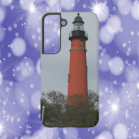 Ponce Inlet Lighthouse oberhalb des Baumes Fotogra