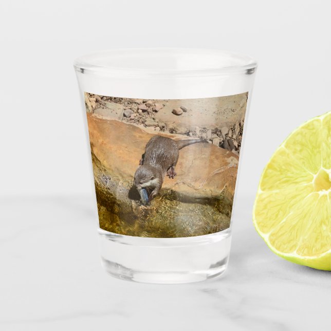 **"Pondside Fest: Ein Otter und seine Fänge"** Schnapsglas (Vorderseite)