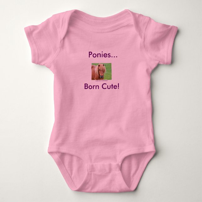 Ponies... Geboren Niedlich! Baby Strampler (Vorderseite)