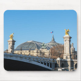 Pont Alexandre III und Grand Palais an einem sonni Mousepad