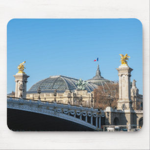 Pont Alexandre III und Grand Palais an einem sonni Mousepad