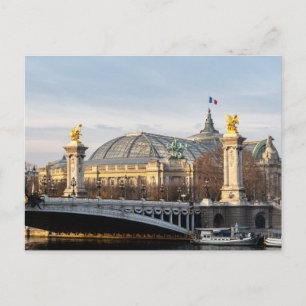 Pont Alexandre III und Grand Palais in der goldene Postkarte