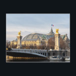 Pont Alexandre III und Grand Palais zur goldenen S Postkarte<br><div class="desc">Brücke Alexandre III und Grand Palais zur goldenen Stunde im Herbst - Paris,  Frankreich</div>