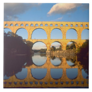 Pont du Gard, Gardon, Gard, Languedoc, Fliese