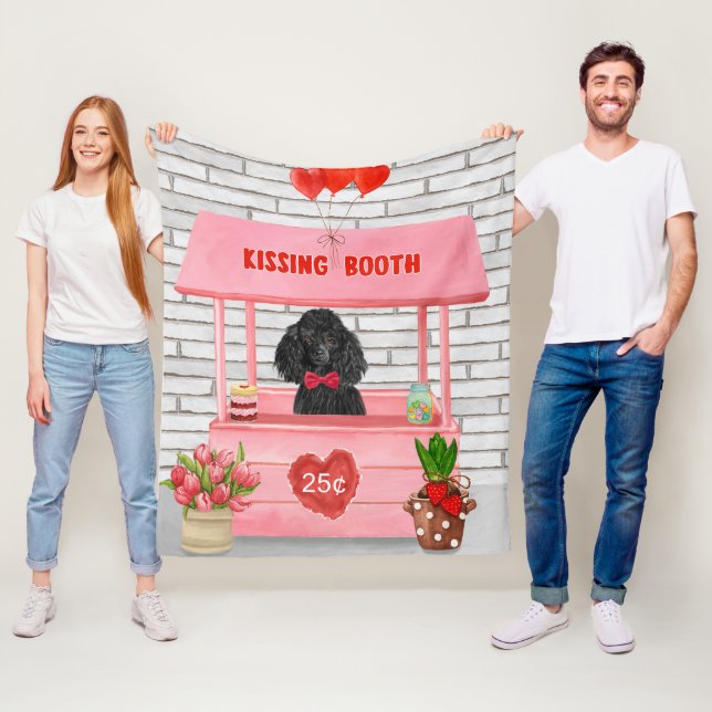 Poodle Dog Valentine's Day Kissing Booth Fleecedecke (Beispiel)