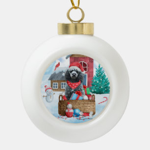 Poodle Hund im Schnee Weihnachtshaus Keramik Kugel-Ornament