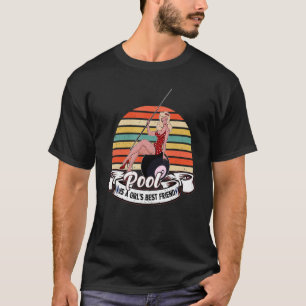 Pool Billard Player 8 Ball Pool ist ein Mädchen am T-Shirt