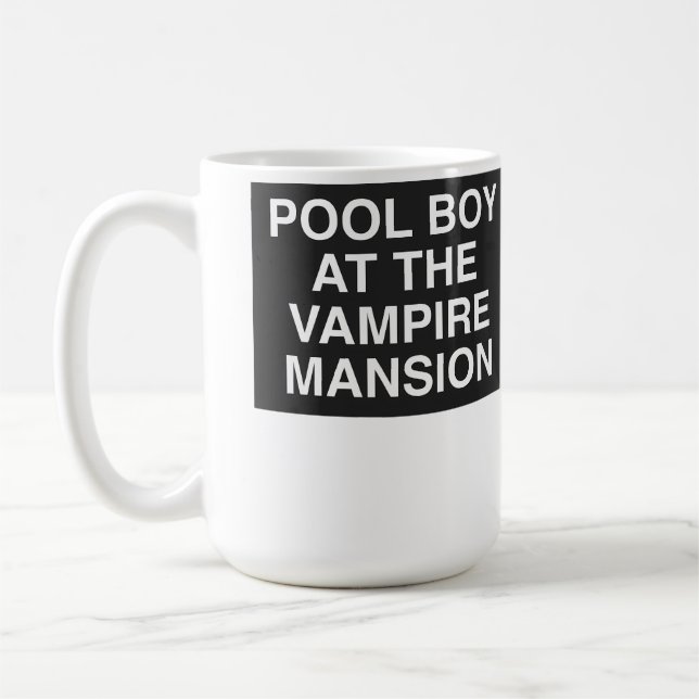 Pool Boy in der Vampir-Villa Kaffeetasse (Links)