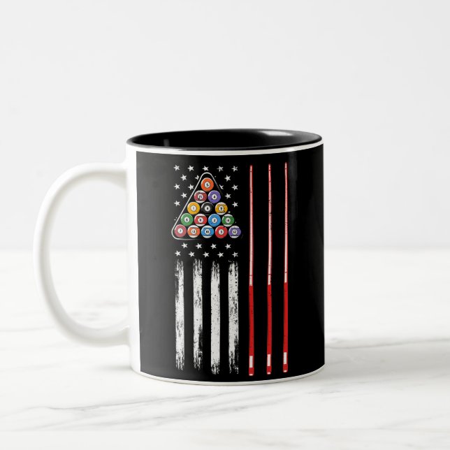 Pool Player American Flag Zweifarbige Tasse (Links)