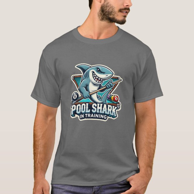 Pool Shark in Training: Spaß und spielerische Bill T-Shirt (Vorderseite)