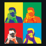 Pop Art Bright Colors Fotograf Camera Decke Poster<br><div class="desc">Das Bild eines Fotografen, der durch das Kameraobjektiv schaut, wird mit einer lebhaften Farbmischung behandelt, um ihm einen Pop-Kunsteffekt zu verleihen. Farbenfrohe und auffällige Dekoration, um die Wohngestaltung zu frönen.</div>