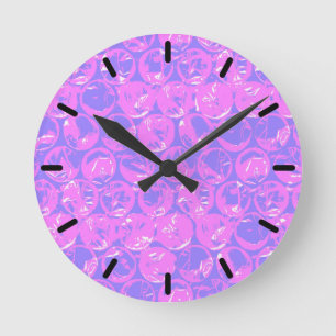 Pop art bubble wrap runde wanduhr