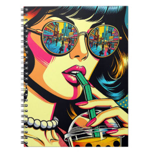 Pop-Art-Comic schicke Frau trinkt Boba Notizblock