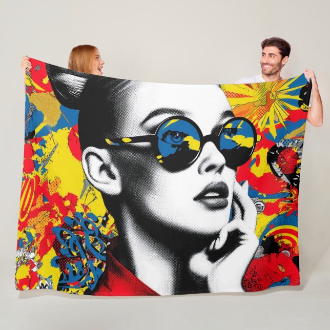 Pop-Art-Frau mit Sonnenbrille Fleecedecke (Beispiel)