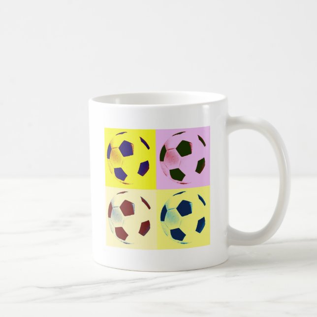 Pop Art Soccer Balls Tasse (Rechts)