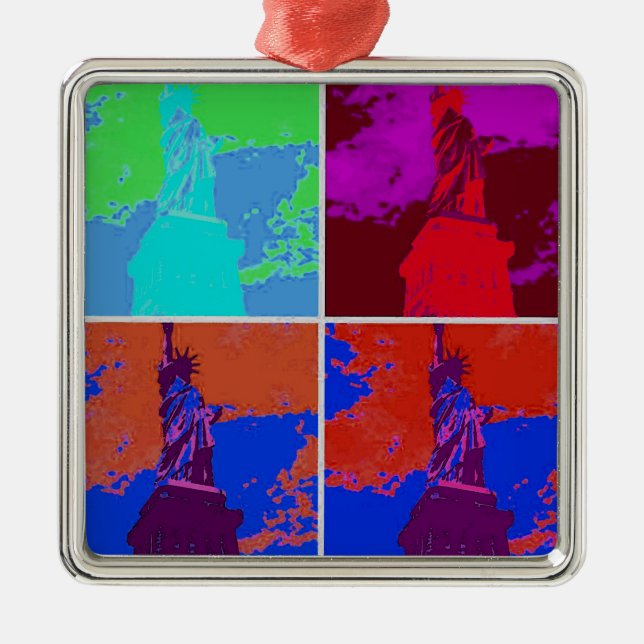 Pop Art Style Statue of Liberty Ornament Aus Metall (Vorne)