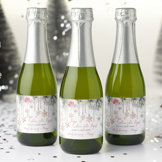 Pop es, wenn sie Pop Winter Baby-Dusche bevorzugt (Pop it when she pops winter baby shower favors sparkling wine label baby it's cold outside labels)